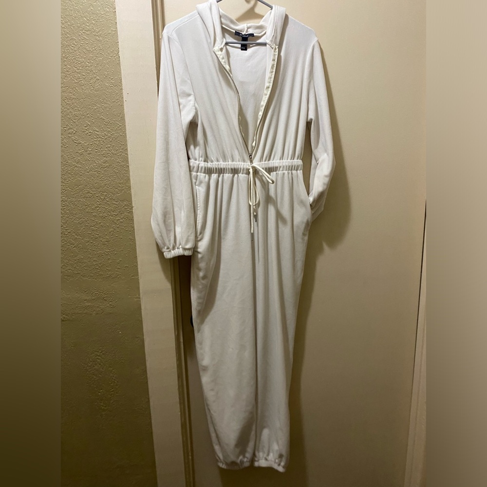 Women’s Forever 21 Hooded Long Sleeve Jumpsuit